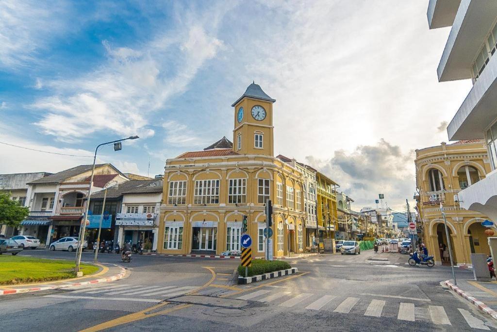 B2 Phuket Boutique & Budget Hotel Exterior photo