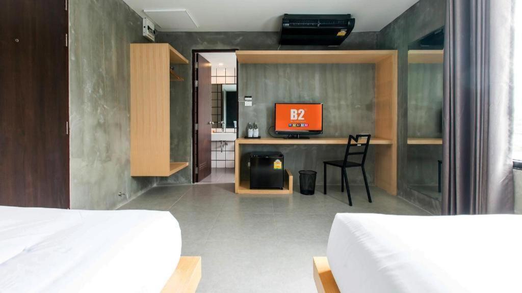 B2 Phuket Boutique & Budget Hotel Exterior photo