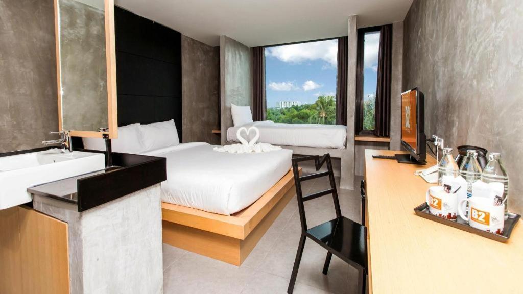 B2 Phuket Boutique & Budget Hotel Exterior photo