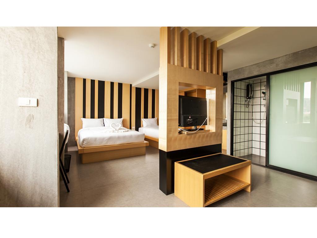 B2 Phuket Boutique & Budget Hotel Exterior photo