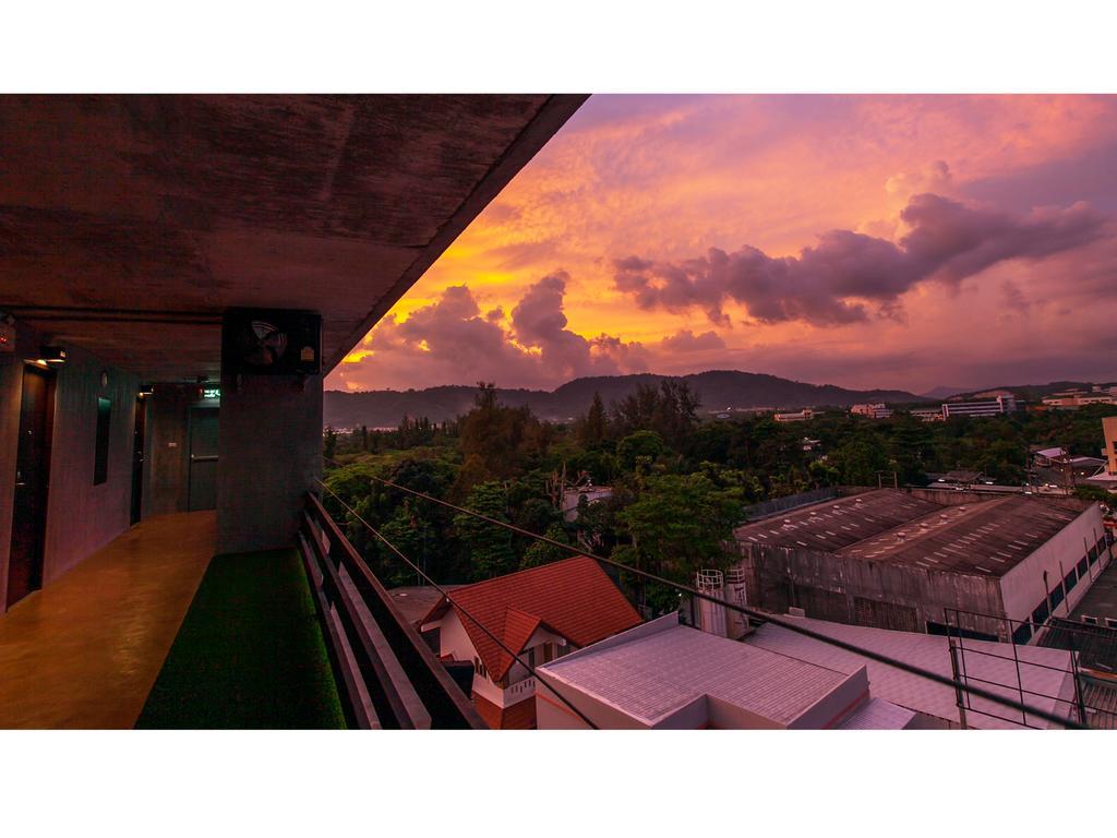B2 Phuket Boutique & Budget Hotel Exterior photo