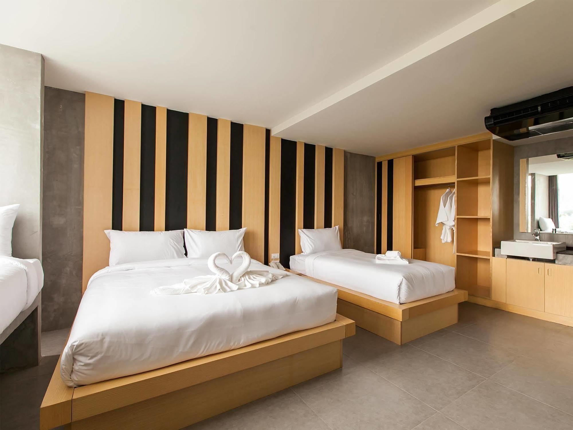 B2 Phuket Boutique & Budget Hotel Exterior photo